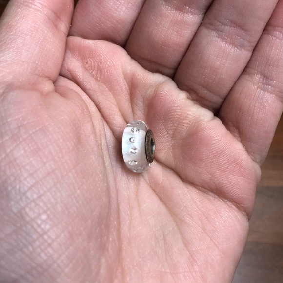 Chamilla Shimmer Murano Charm - Picture 3 of 4